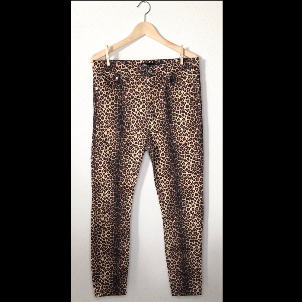 Zara Cheetah Jeans SZ12